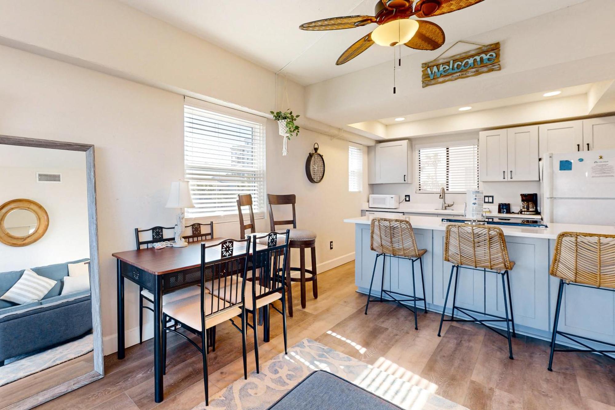 Jax Beach Oceanfront Getaway Джаксънвил Бийч Стая снимка